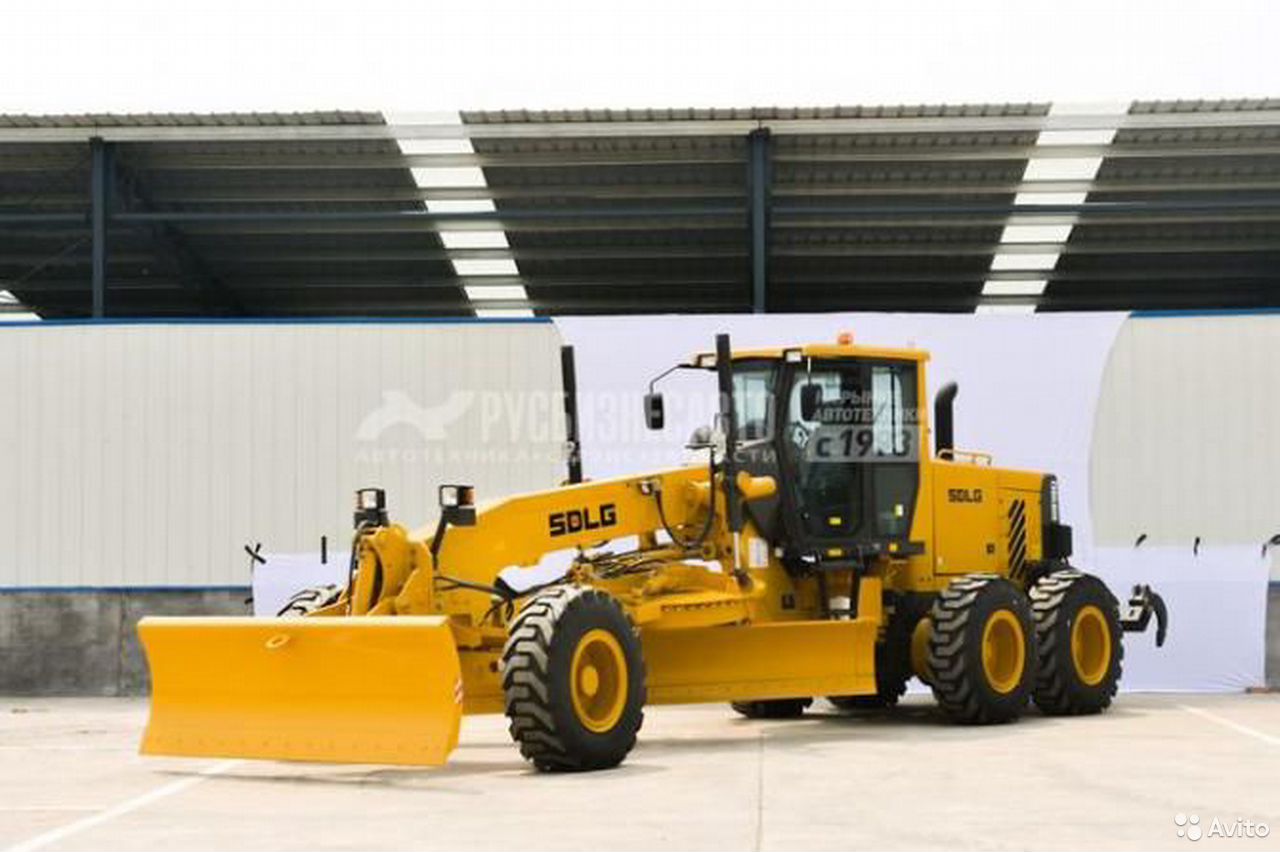 Автогрейдер SDLG G9165F