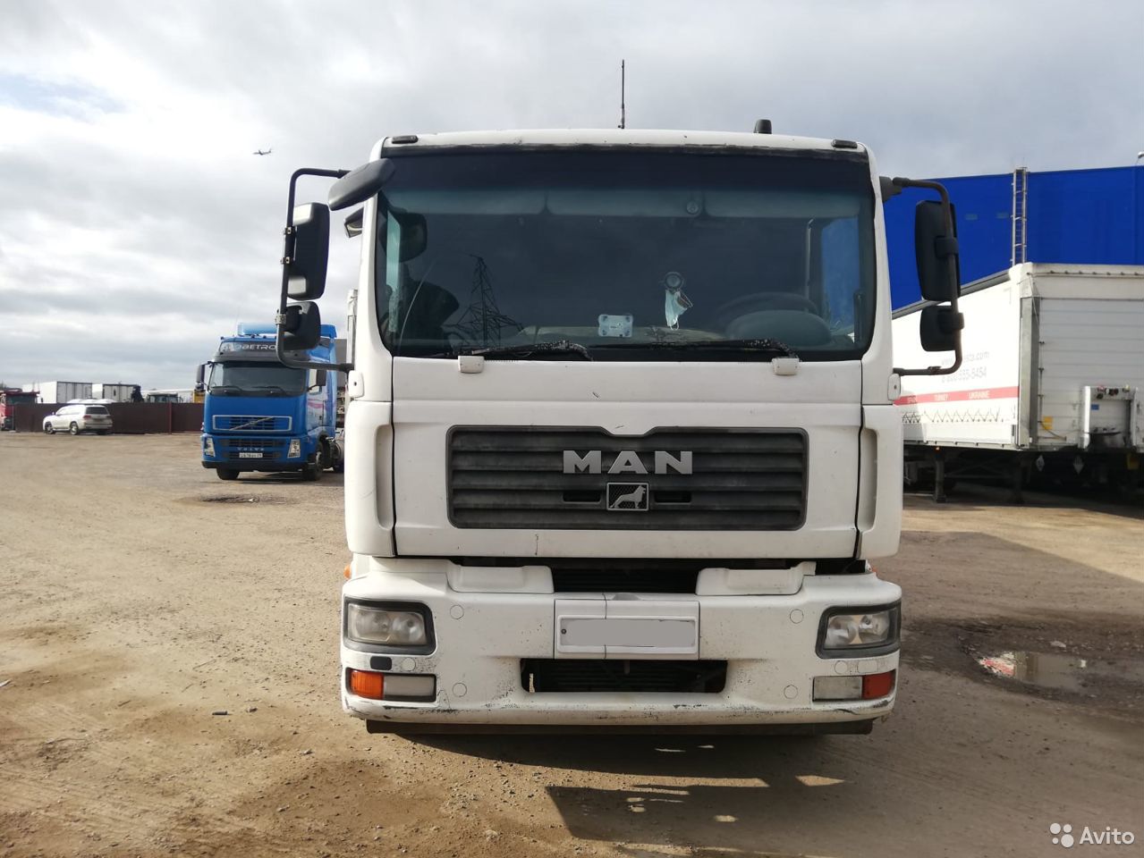 Бортовой грузовик с КМУ MAN TGM