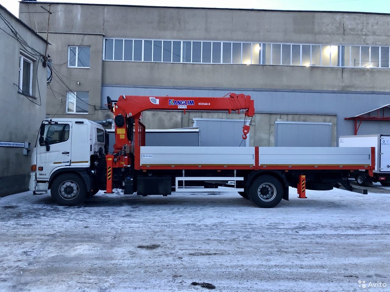 Бортовой грузовик с КМУ HINO 500 (Ranger) с КМУ Kanglim