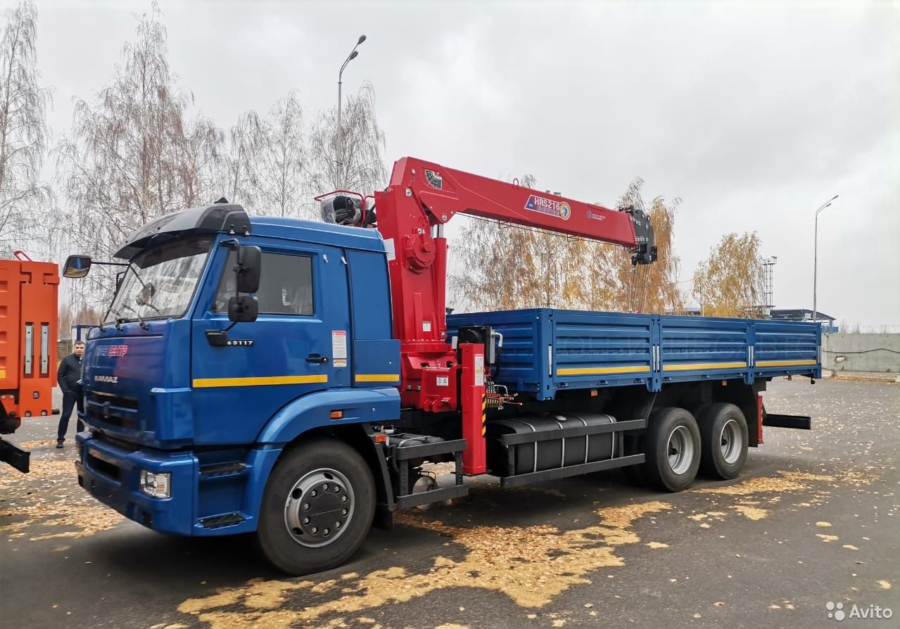Бортовой грузовик с КМУ КамАЗ 65117