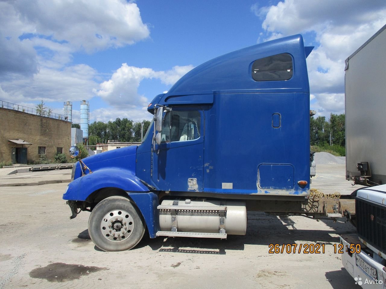 Седельный тягач Freightliner Columbia