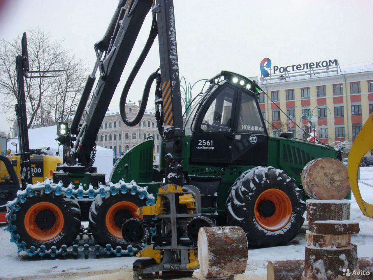 Колесный харвестер Амкодор 2561