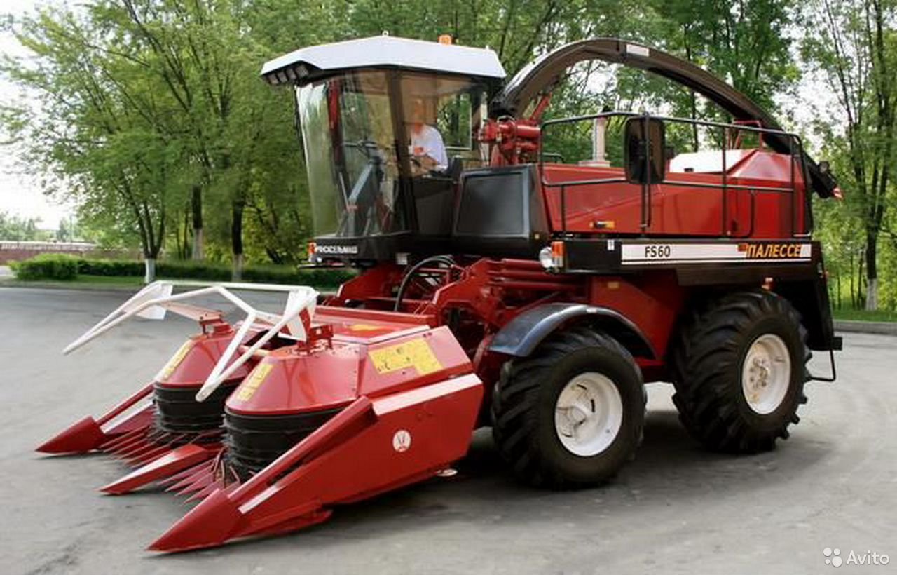 Кормоуборочный комбайн Брянсксельмаш КСК-600 "Палессе FS60"