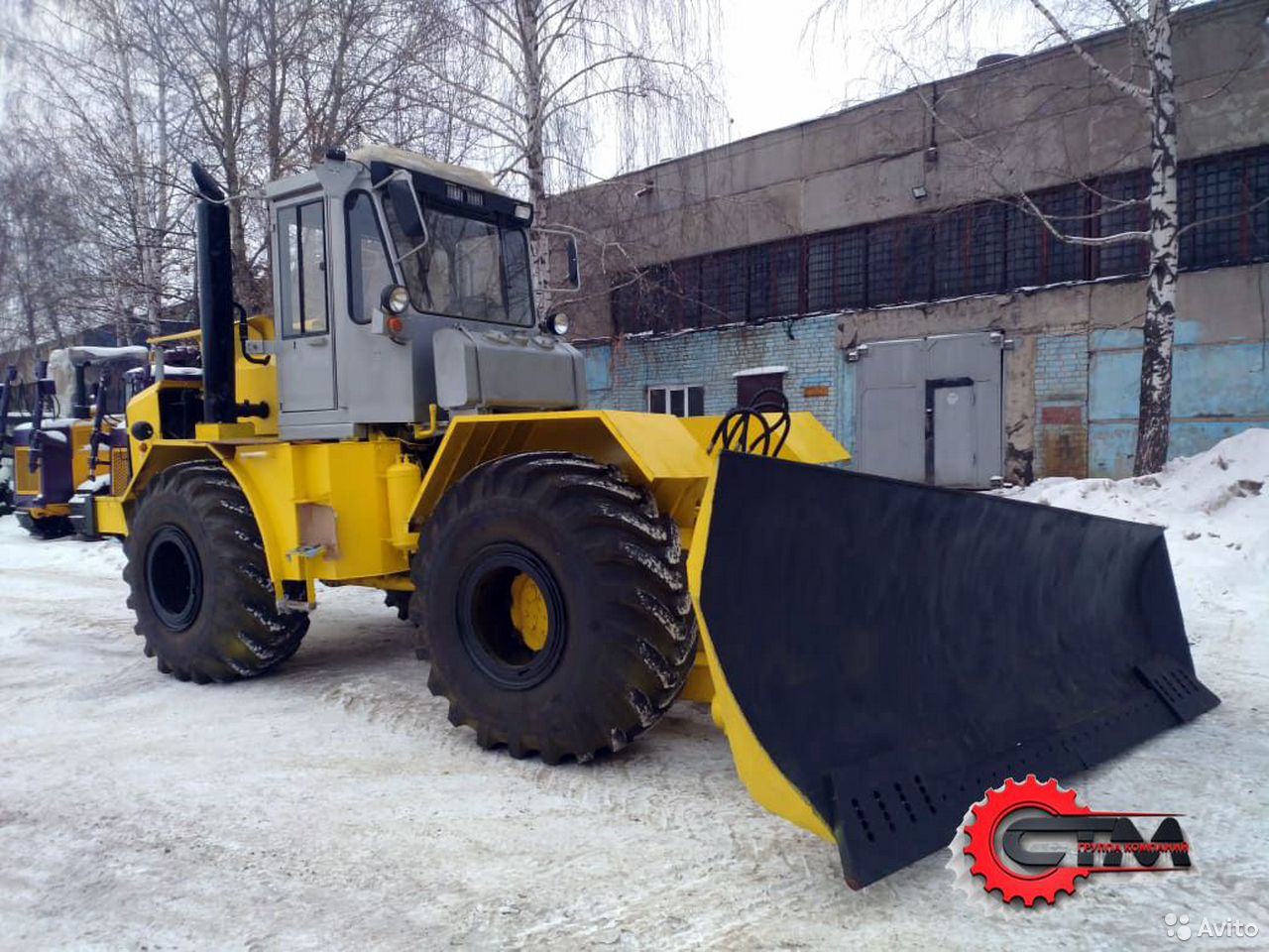Колесный бульдозер Кировец ДМ-15