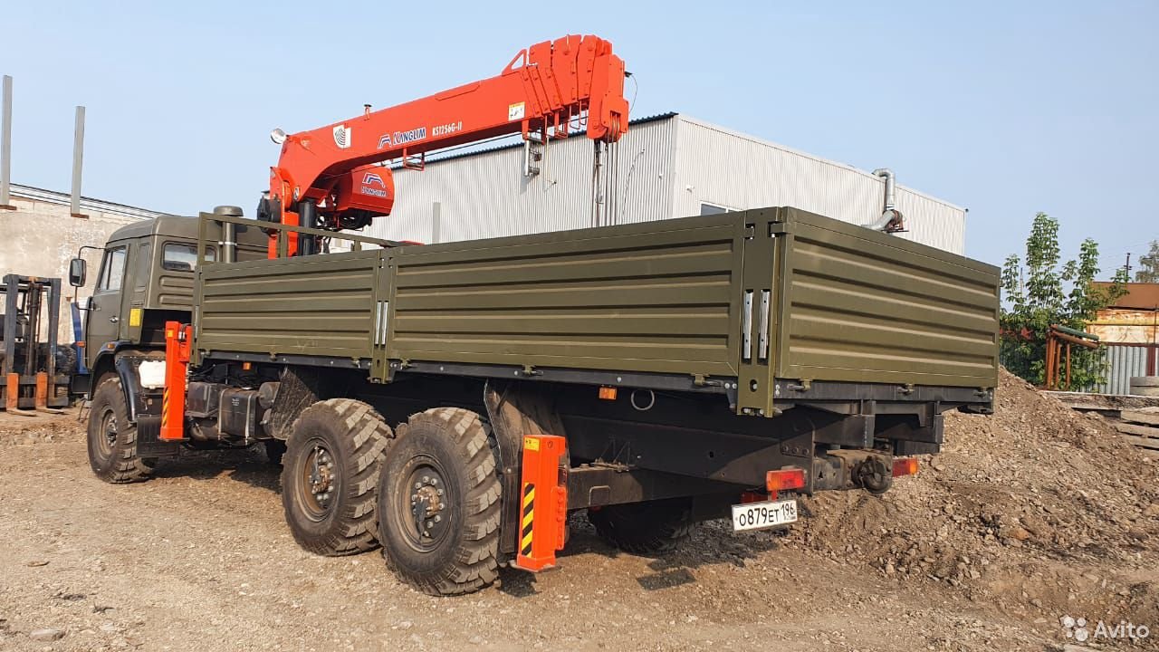 Бортовой грузовик с КМУ КамАЗ 43118 с КМУ Kanglim 1256
